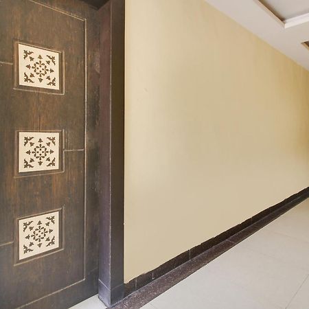 Flagship Grand Sandarshini Inn Near Mgbs Bus Station ไฮเดอราบัด ภายนอก รูปภาพ