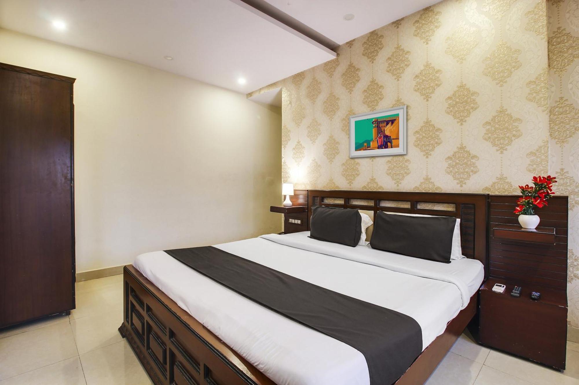 Flagship Grand Sandarshini Inn Near Mgbs Bus Station ไฮเดอราบัด ภายนอก รูปภาพ